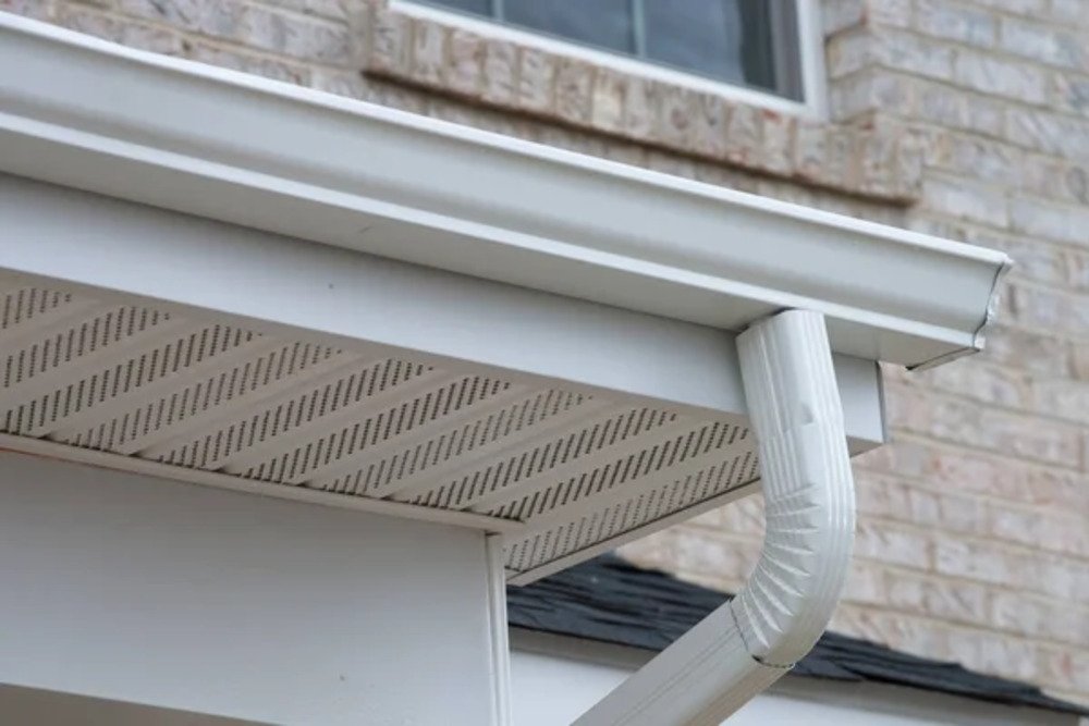 Gutter Replacement in Columbia: Signs You Need New Gutters and What to Know